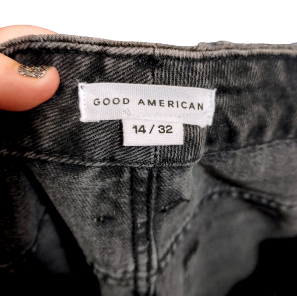Good American Good Boy Dark Wash Frayed High Rise Slim Leg Jeans Women's Size 14 - Picture 10 of 13